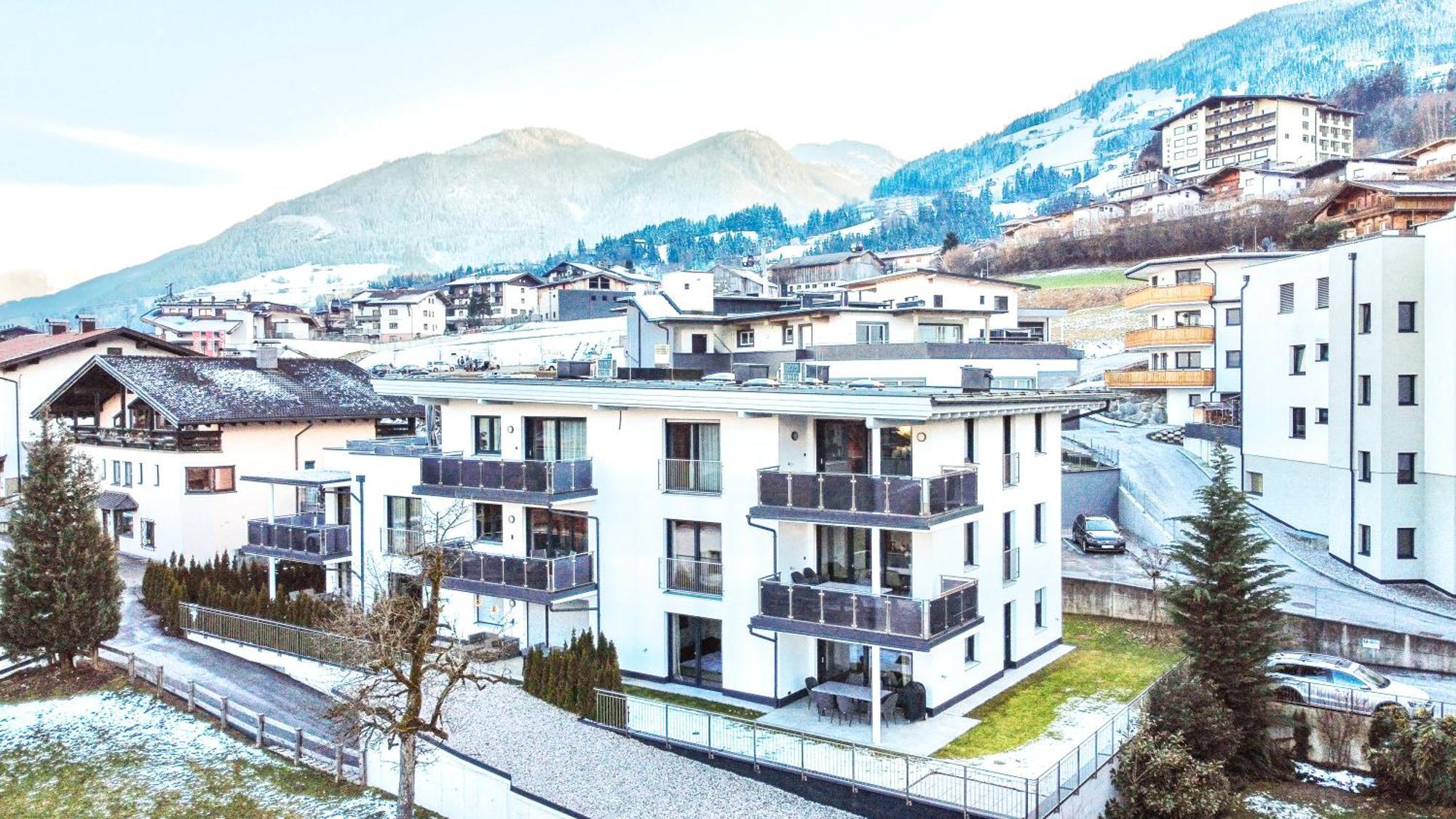 Ziller Delight - Balcony & Car Park By Alpenluxus Appartements Fügen Buitenkant foto